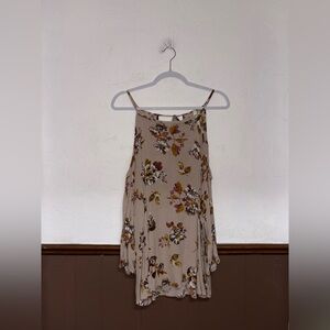MTS | Beige Peep-Shoulder Floral Blouse